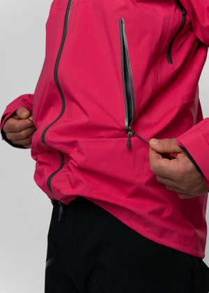 7BYGJFU003-BLACKYAK-MEN-THULAGI-G2-GORE-TEX-3L-PRO-SHELL-JACKET-SE-X8-D03.png