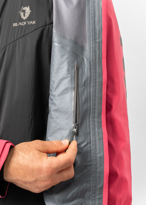 7BYGJFU003-BLACKYAK-MEN-THULAGI-G2-GORE-TEX-3L-PRO-SHELL-JACKET-SE-X8-D02.png