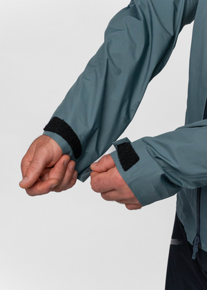 7BYGJFU004-MEN-RISUM-G2-GORE-TEX-PERFORMANCE-3L-FULL-ZIP-JACKET-X0-D06.png