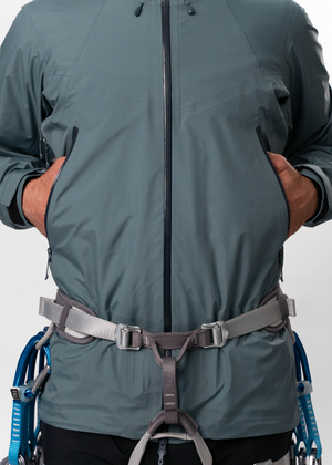 7BYGJFU004-MEN-RISUM-G2-GORE-TEX-PERFORMANCE-3L-FULL-ZIP-JACKET-X0-D08.png