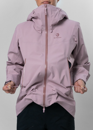 7BYGJFU501-BLACKYAK-WOMEN-THULAGI-G2-GORE-TEX-3L-PRO-SHELL-JACKET-M0-D03.png
