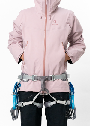 7BYGJFU501-BLACKYAK-WOMEN-THULAGI-G2-GORE-TEX-3L-PRO-SHELL-JACKET-M0-D08.png