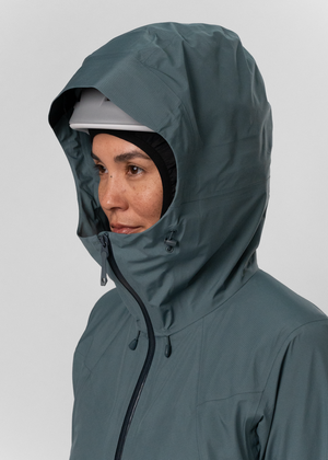 7BYGJFU503-WOMEN-RISUM-G2-GORE-TEX-PERFORMANCE-3L-FULL-ZIP-JACKET-X0-D08.png