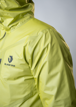7BYGJSV001-BLACKYAK-MEN-JAVARI-GORE-TEX-PERFORMANCE-3L-FULL-ZIP-JACKET-LM-D08.png