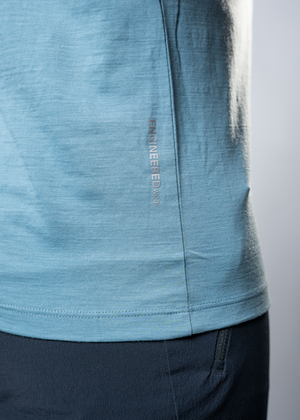 7BYRTSV001-BLACKYAK-MEN-PUMORI-MERINO-ROUNDNECK-LONG-SLEEVE-T-SHIRT-X0-D02.png