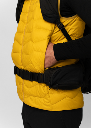 BY1VS0001-MEN-YURINO-LIGHT-DOWN-VEST-EQ-D05.png