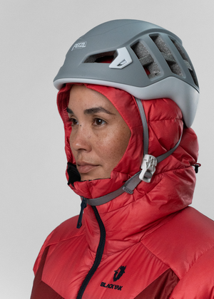BY2IN0003-WOMEN-TILICHO-HOODED-DOWN-JACKET-CQ-D09.png