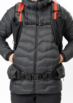 BY2IN0011-WOMEN-YURINO-HOODED-LIGHT-DOWN-JACKET-00-D05.png