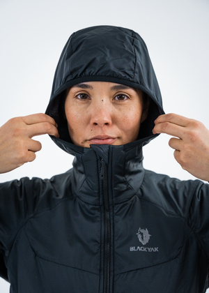 BY2IN0012-BLACKYAK-WOMEN-KANGAYAM-HOODED-INSULATION-JACKET-00-D06.png