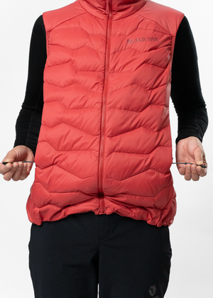 BY2VS0001-WOMEN-YURINO-LIGHT-DOWN-VEST-CJ-D01.png