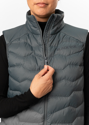 BY2VS0001-WOMEN-YURINO-LIGHT-DOWN-VEST-PX-D02.png
