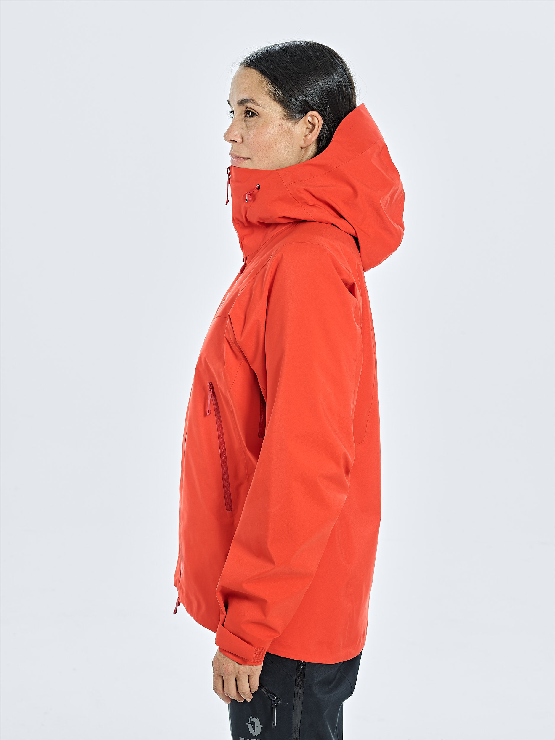 WOMEN'S THULAGI GORE-TEX 3L PRO SHELL JACKET - Main Image