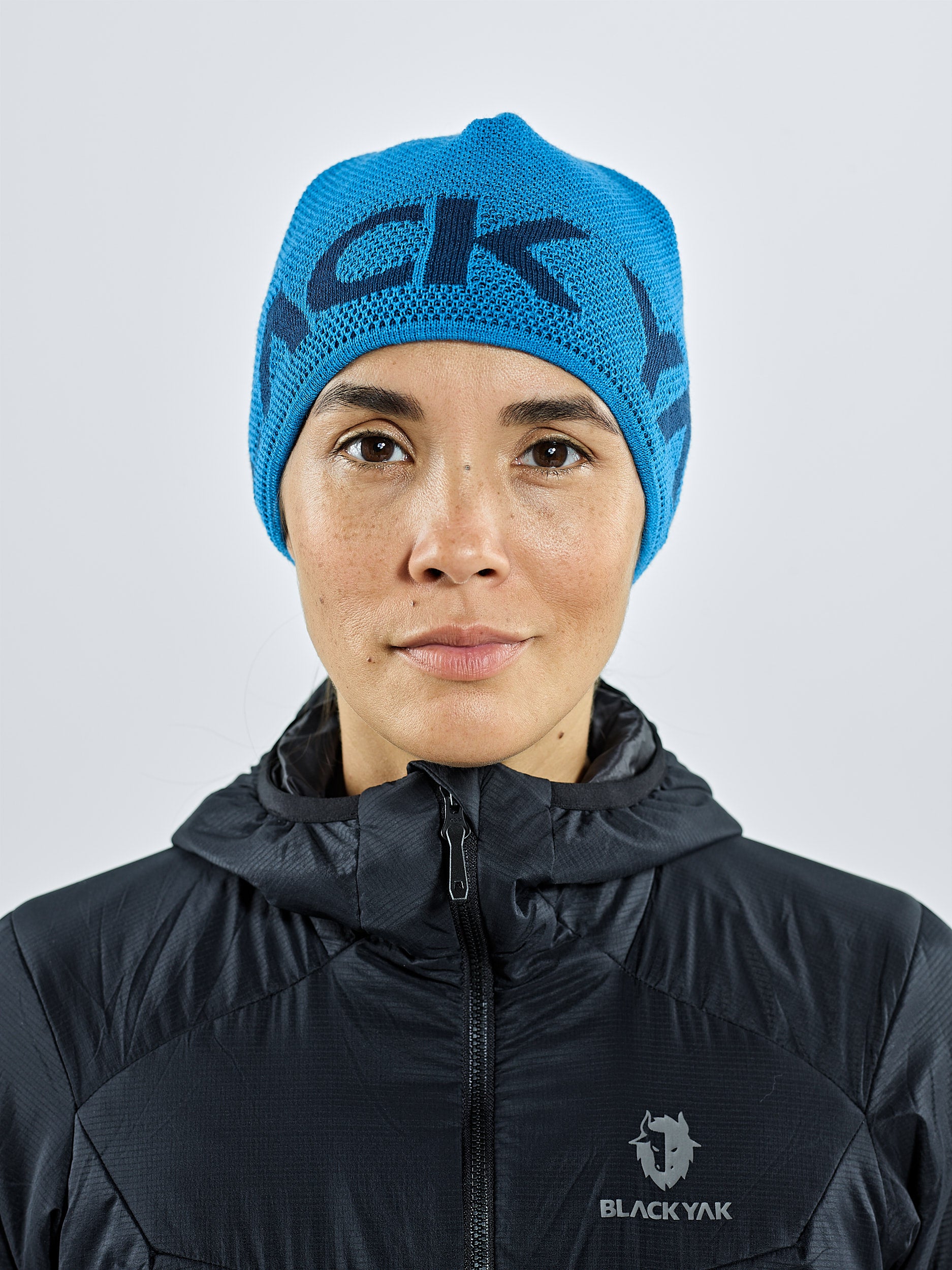 YAK LOGO KNIT BEANIE – BLACKYAK Shop